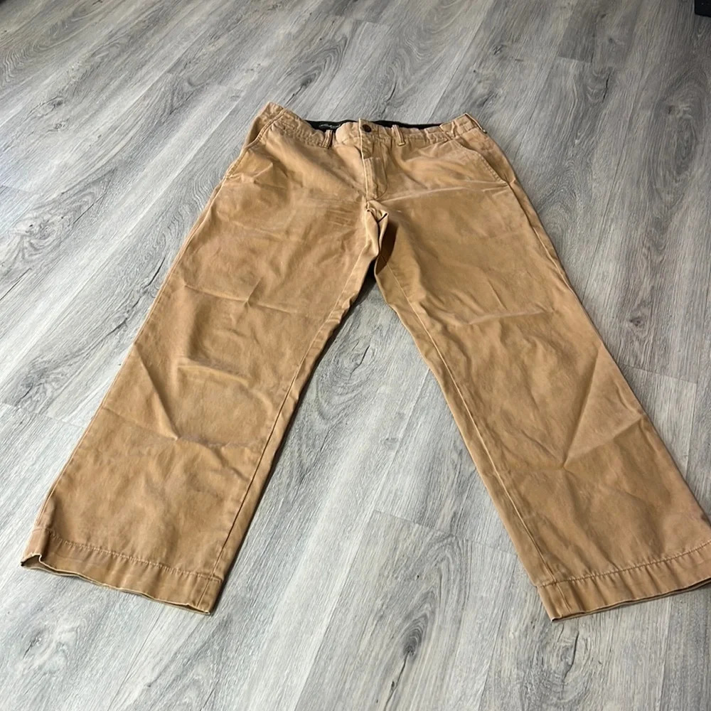 Eddie Bauer straight leg khakis  size 33